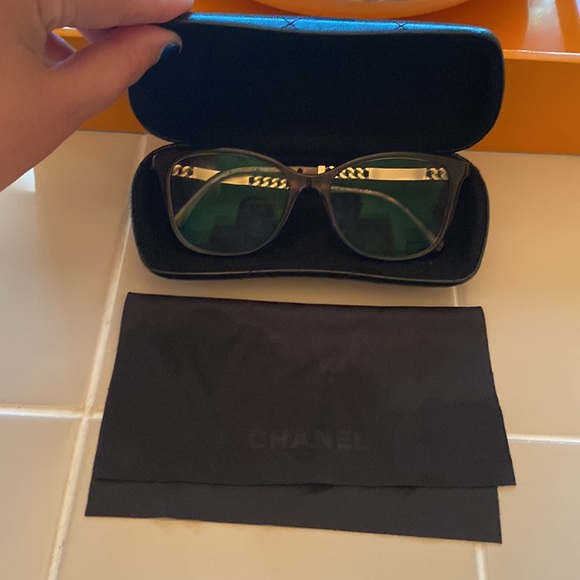 CHANEL Eyeglasses with case & cloth - Picture 2 of 16